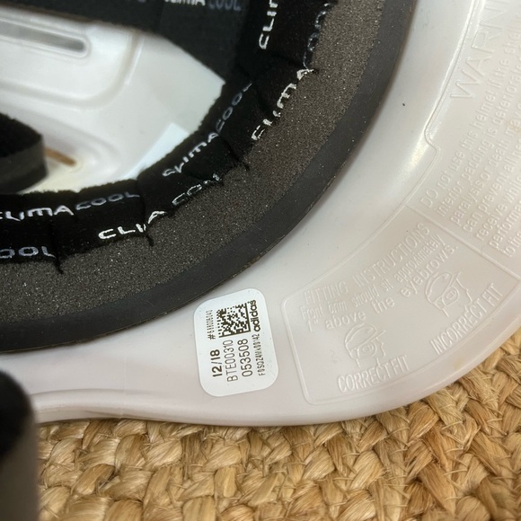 Adidas Destiny Softball Batting Helmet, 6 3/8" To 7 5/8" -White  Beige/Pearl. - Picture 7 of 10